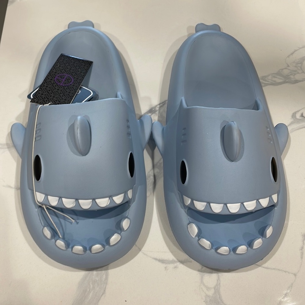 Japan blue sharkie Foggs men sz 11